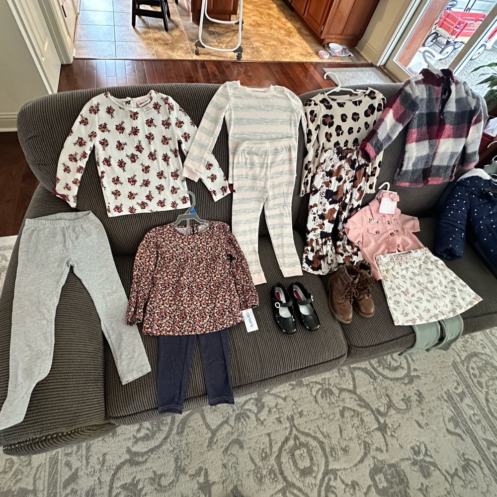 Girls size 4 &4T shoes size 10 lot!
